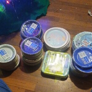 Colorful Party Paper Plates Set